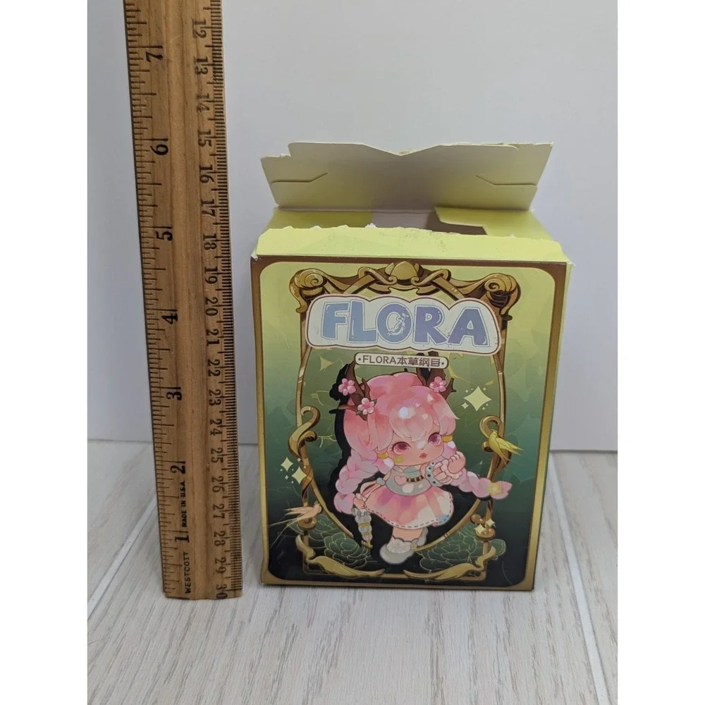 FLORA Compendium of Materia Medica Blind Box Water Lily Figure Box Card